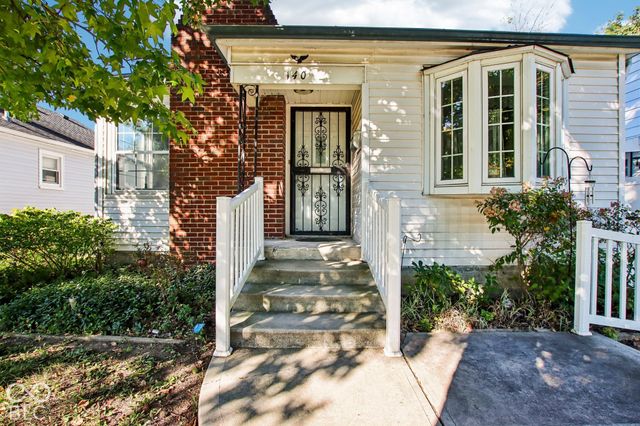 140 S 7th Avenue, Beech Grove, IN 46107