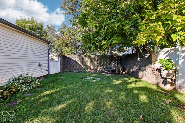 140 S 7th Avenue, Beech Grove, IN 46107