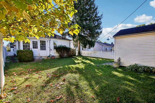 140 S 7th Avenue, Beech Grove, IN 46107