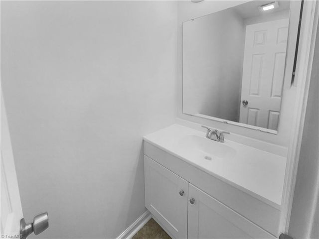 2546 Cottage Place, Greensboro, NC 27455