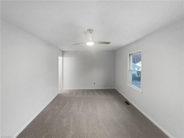 2546 Cottage Place, Greensboro, NC 27455