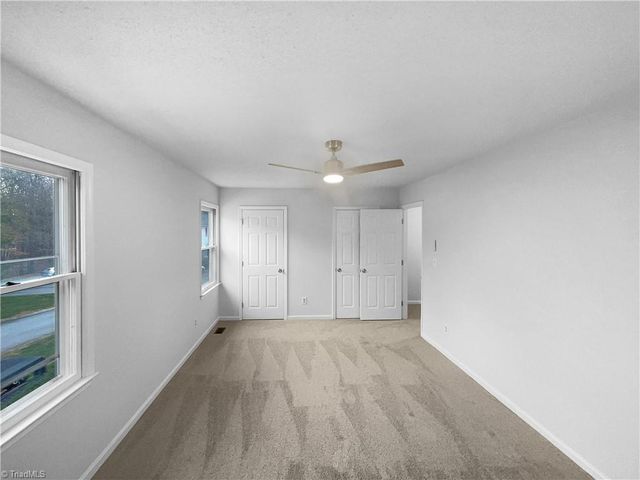 2546 Cottage Place, Greensboro, NC 27455