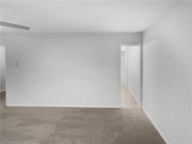 2546 Cottage Place, Greensboro, NC 27455