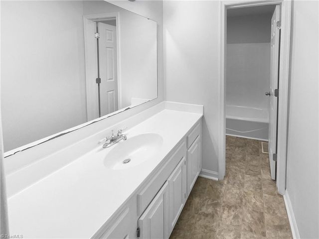 2546 Cottage Place, Greensboro, NC 27455