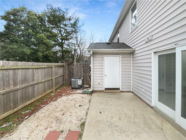 2546 Cottage Place, Greensboro, NC 27455