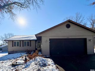 2331 CAMERON Drive, Clinton, IA 52732