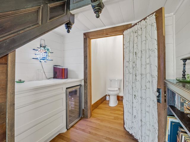 451 Carriage Gate Dr, Wellford, SC 29385