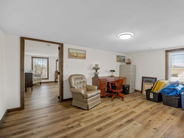 451 Carriage Gate Dr, Wellford, SC 29385