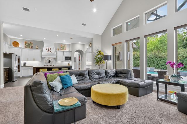 2204 Grafton Lane, Mckinney, TX 75071