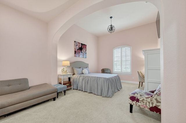 2204 Grafton Lane, Mckinney, TX 75071
