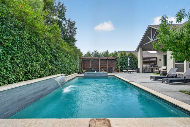 2204 Grafton Lane, Mckinney, TX 75071