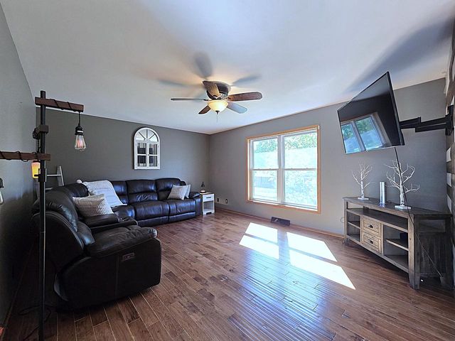 478 Park AVENUE, Burlington, WI 53105