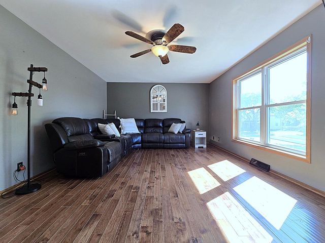 478 Park AVENUE, Burlington, WI 53105