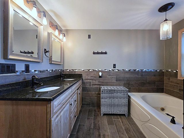 478 Park AVENUE, Burlington, WI 53105