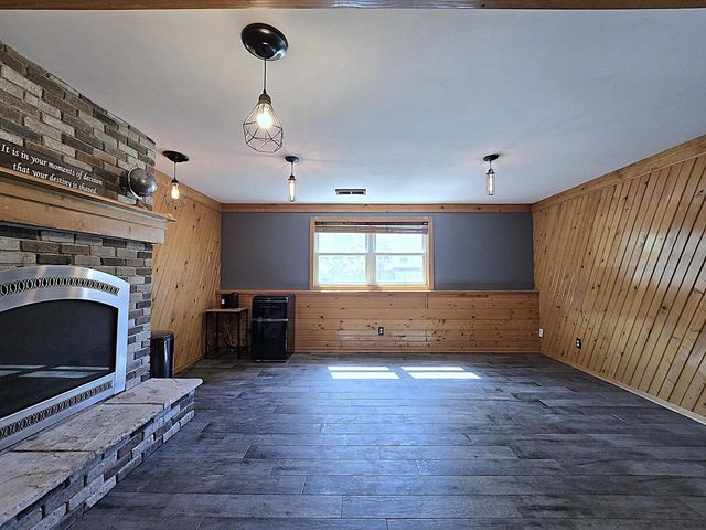 478 Park AVENUE, Burlington, WI 53105