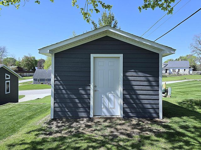478 Park AVENUE, Burlington, WI 53105