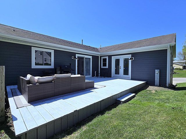 478 Park AVENUE, Burlington, WI 53105