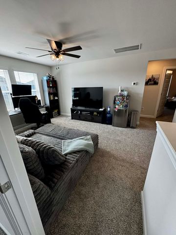 751 Penfold Pt., Wellford, SC 29385