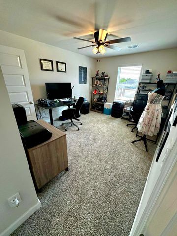 751 Penfold Pt., Wellford, SC 29385