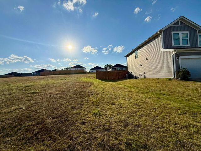751 Penfold Pt., Wellford, SC 29385