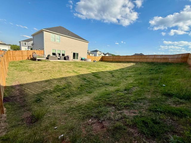 751 Penfold Pt., Wellford, SC 29385
