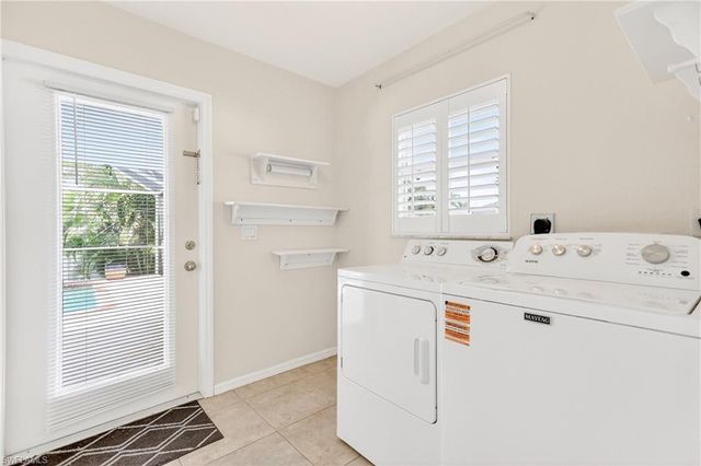 1817 SW 22nd LN, Cape Coral, FL 33991