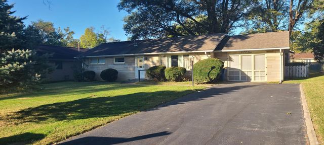 609 S Catalpa Drive, Muncie, IN 47304