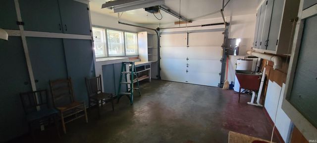 609 S Catalpa Drive, Muncie, IN 47304