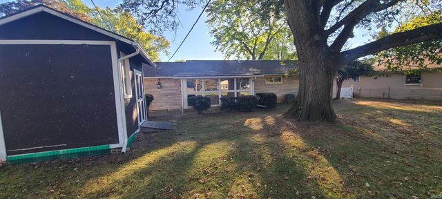 609 S Catalpa Drive, Muncie, IN 47304