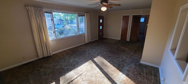 609 S Catalpa Drive, Muncie, IN 47304