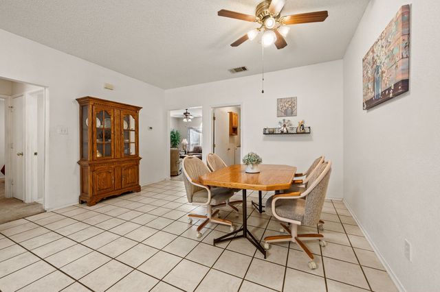 400 Candlestick Trail, Saginaw, TX 76179