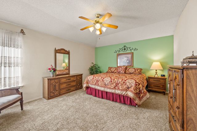 400 Candlestick Trail, Saginaw, TX 76179