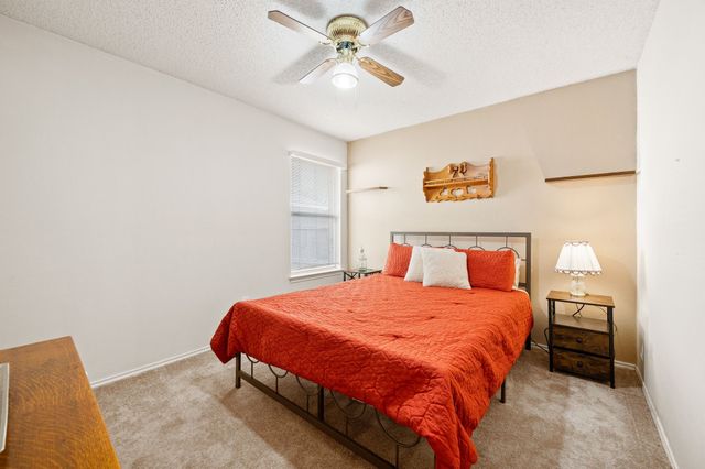 400 Candlestick Trail, Saginaw, TX 76179