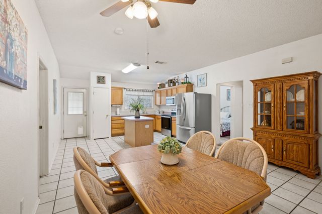 400 Candlestick Trail, Saginaw, TX 76179