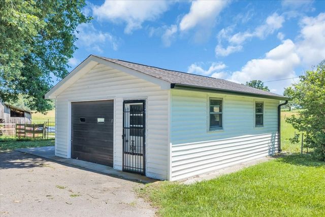 2898 Blanton Chapel Rd, Manchester, TN 37355