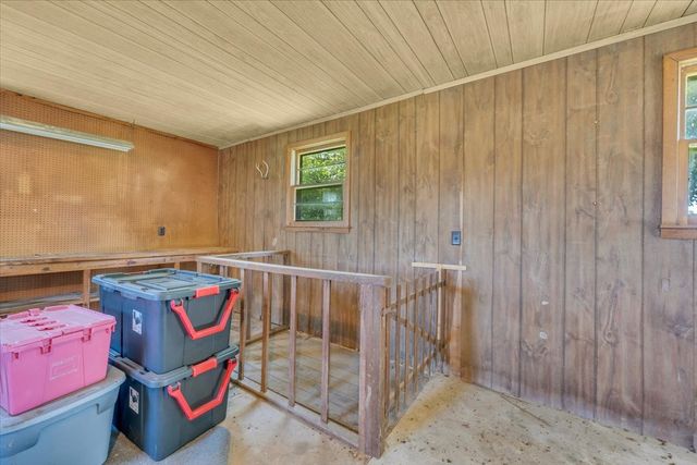 2898 Blanton Chapel Rd, Manchester, TN 37355