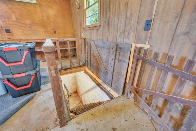2898 Blanton Chapel Rd, Manchester, TN 37355