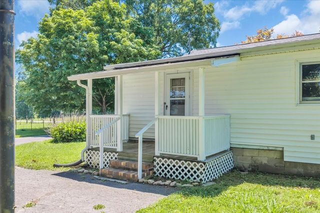 2898 Blanton Chapel Rd, Manchester, TN 37355