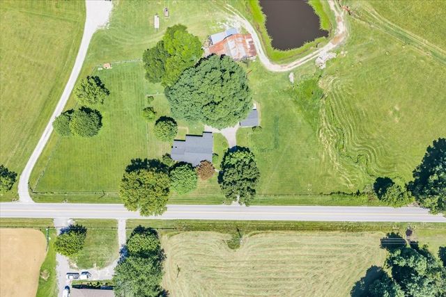 2898 Blanton Chapel Rd, Manchester, TN 37355