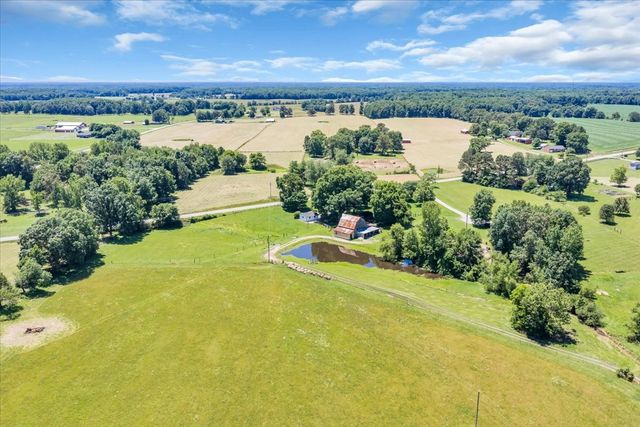 2898 Blanton Chapel Rd, Manchester, TN 37355