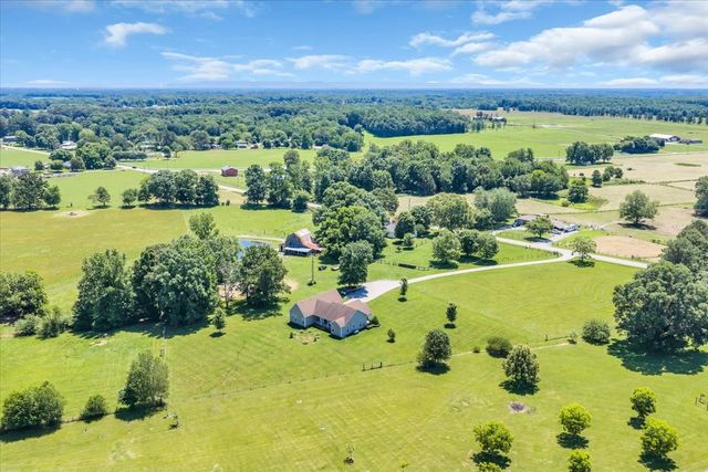 2898 Blanton Chapel Rd, Manchester, TN 37355