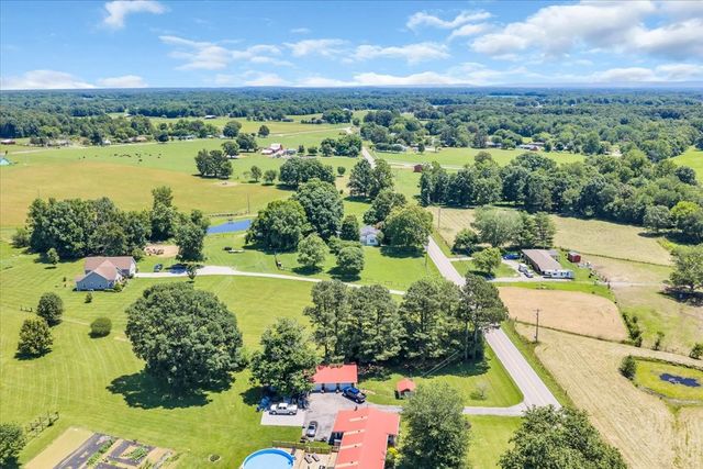2898 Blanton Chapel Rd, Manchester, TN 37355