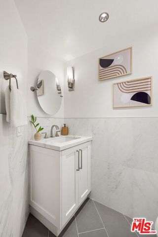 1630 S Bentley Avenue 202, Los Angeles, CA 90025