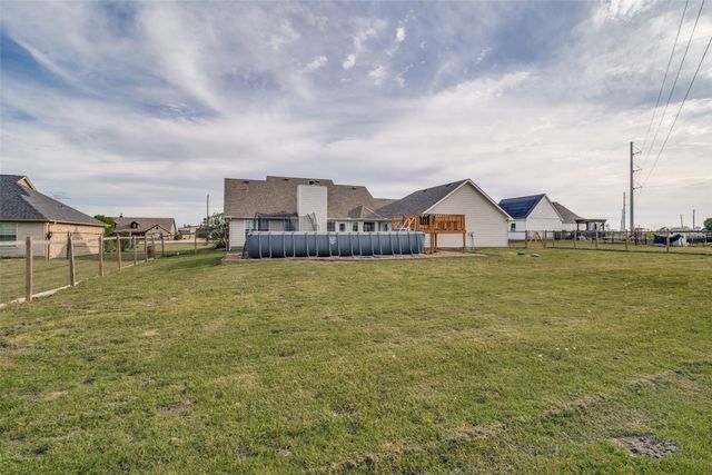 2808 County Road 643, Nevada, TX 75173