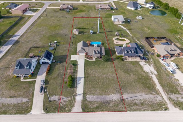 2808 County Road 643, Nevada, TX 75173