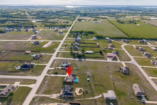 2808 County Road 643, Nevada, TX 75173