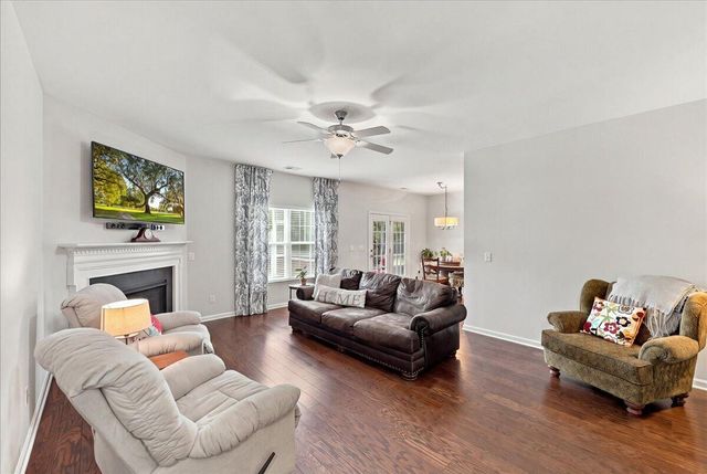 125 Hanging Moss Road, Summerville, SC 29485