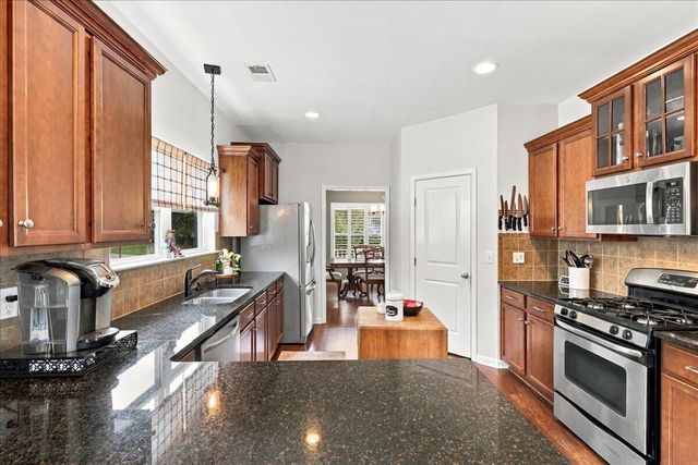 125 Hanging Moss Road, Summerville, SC 29485