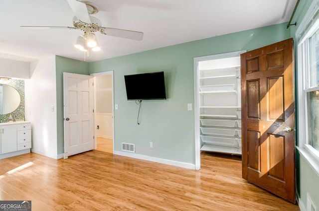 445 Bruce Way SW, Lilburn, GA 30047