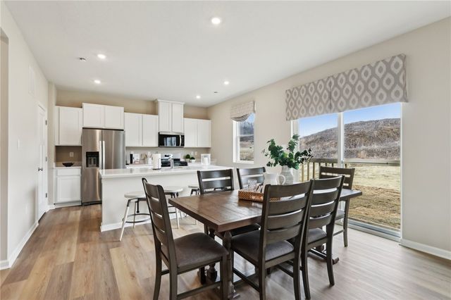 420 Curtis Ct., New Stanton, PA 15639